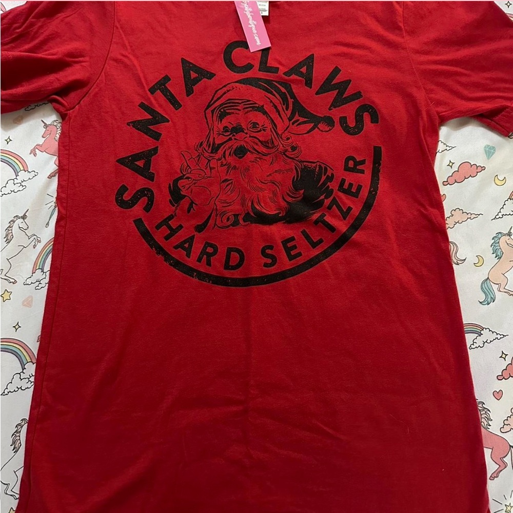 🎄🚨BOGO 50% Off Red Santa Claws Graphic T-Shirt